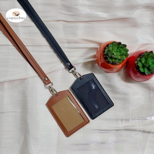 CARD HOLDER Copsychus